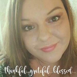 Meet your Posher, Falisia